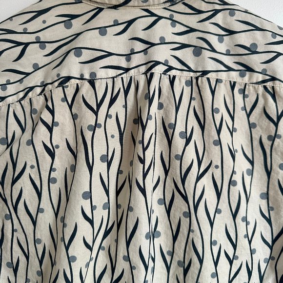 Kennington - Short Sleeve Button-Down Shirt - Large - Picture 8 of 10